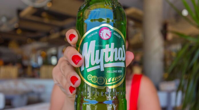 Qual è l'età legale per bere alcolici in Grecia per i turisti? età legale per bere in grecia