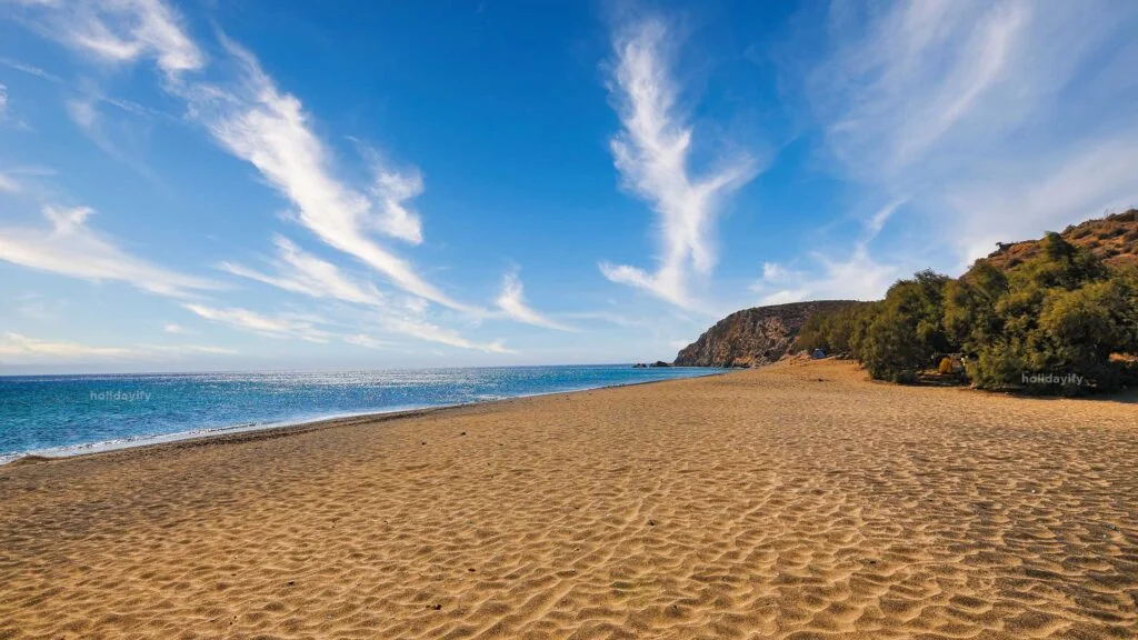 roukounas beach anafi island